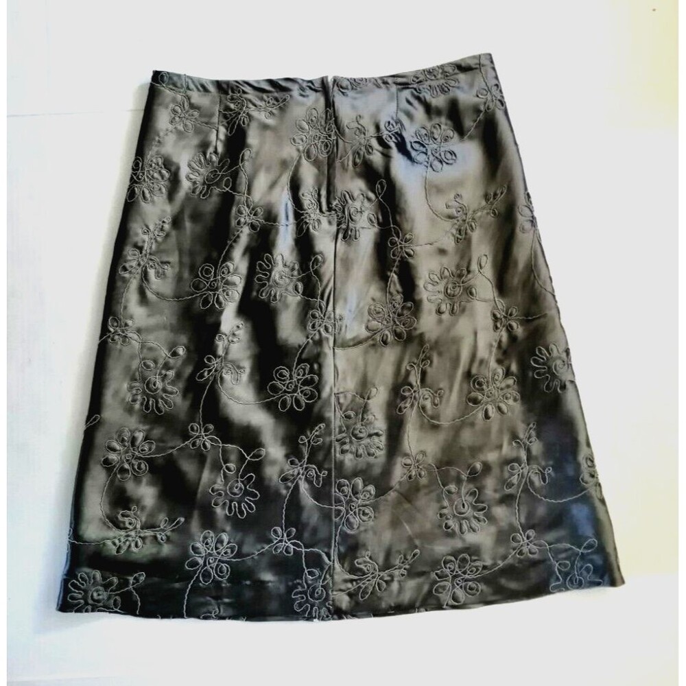 A-Line Skirt Embroidered Floral Lined Waist 29" Metallic Shimming Gray